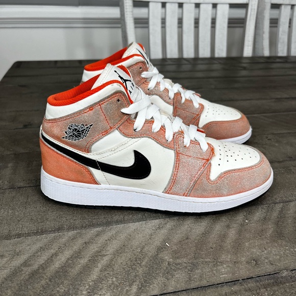 Nike Air Jordan 1 Mid Sail Orange Sneakers Sz  8 - Picture 2 of 5